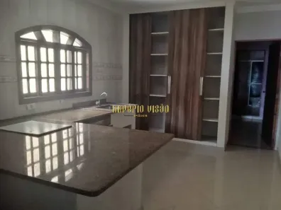 Sobrado com 4 Quartos à venda, 190m² no Vila Amorim, Suzano