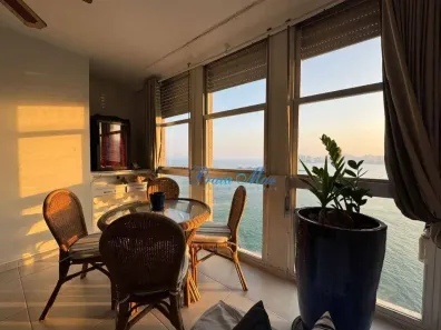Apartamento com 3 Quartos à venda, 160m² no Pitangueiras, Guarujá