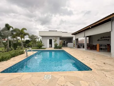 Casa com 3 Quartos à venda, 216m² no Parque Agrinco, Guararema