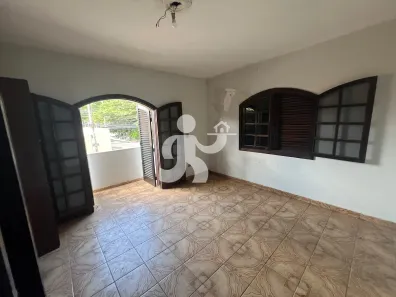 Casa com 3 Quartos para alugar, 225m² no Parque Orlanda II, Piracicaba