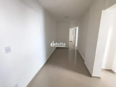 Apartamento com 2 Quartos para alugar, 67m² no Osvaldo Rezende, Uberlândia
