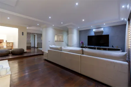 Sobrado com 3 Quartos à venda, 357m² no Belenzinho, São Paulo