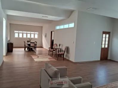Casa com 4 Quartos à venda, 365m² no Jardim Universitário, Araras