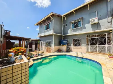 Casa com 7 Quartos à venda, 406m² no Alvorada, Manaus