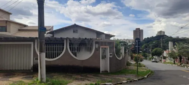 Casa com 3 Quartos à venda, 250m² no Jardim Leonor, Campinas