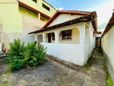Casa com 2 Quartos à venda, 180m² no Perobas, Contagem