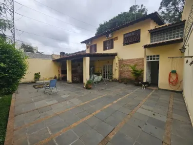 Casa com 3 Quartos à venda, 339m² no Parque Continental, São Paulo