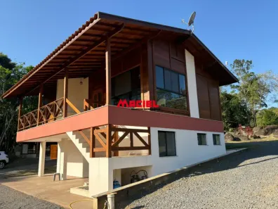 Fazenda/Sítio com 2 Quartos à venda, 179m² no Dos Souzas, Monteiro Lobato