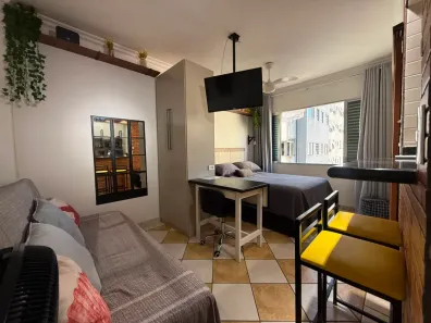 Kitnet com 1 Quarto à venda, 25m² no Embaré, Santos