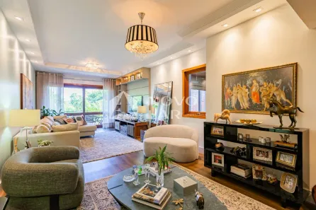 Apartamento com 3 Quartos à venda, 210m² no Jardim do Salso, Porto Alegre