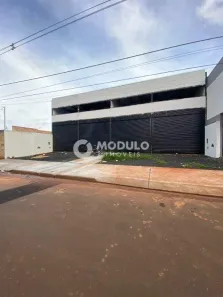 Galpão/Depósito/Armazém à venda, 248m² no Novo Mundo, Uberlândia