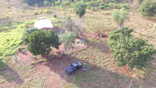 Fazenda/Sítio com 2 Quartos à venda, 100m² no Zona Rural, Guia Lopes da Laguna