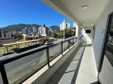 Apartamento com 3 Quartos para alugar, 188m² no Nova Brasília, Jaraguá do Sul