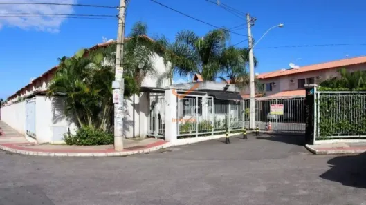 Casa de Condomínio com 2 Quartos para alugar, 66m² no Colina de Laranjeiras, Serra