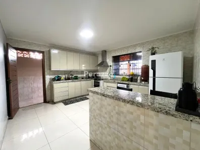 Casa com 5 Quartos à venda, 252m² no Setor Residencial Oeste, Brasília
