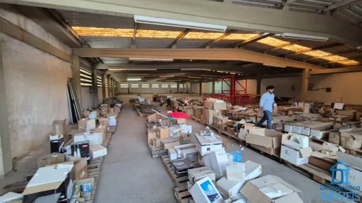 Galpão/Depósito/Armazém com 6 Quartos para alugar, 2350m² no Imbiribeira, Recife