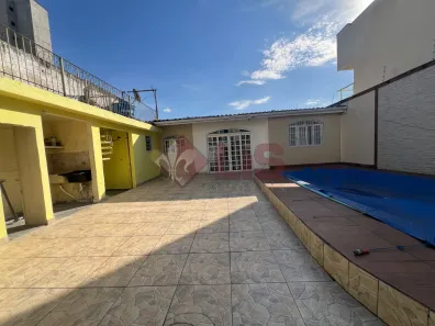 Casa com 3 Quartos para alugar, 136m² no Sumaré, Caraguatatuba