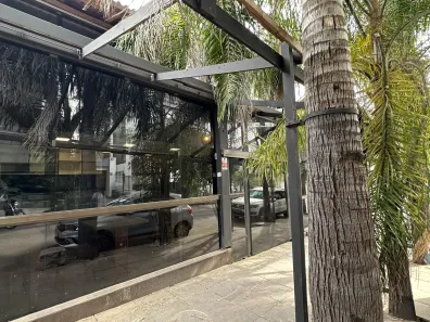 Imóvel Comercial com 5 Quartos para alugar, 385m² no Rio Branco, Porto Alegre