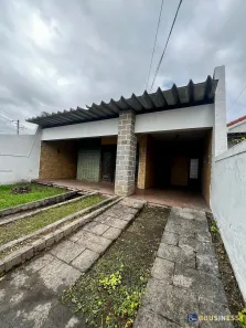 Casa com 5 Quartos à venda, 270m² no Centro, Campos dos Goytacazes