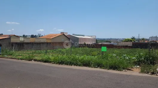 Lote/Terreno à venda, 300m² no Taiaman, Uberlândia