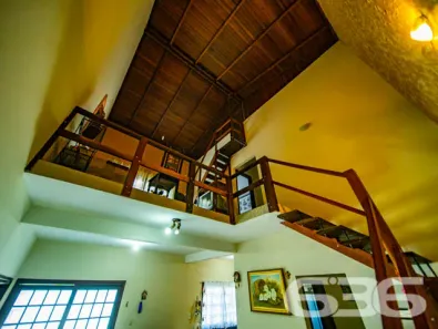 Sobrado com 4 Quartos à venda, 190m² no Costeira, Balneário Barra do Sul