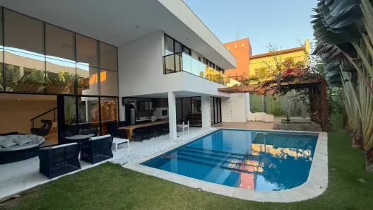 Casa de Condomínio com 5 Quartos para alugar, 430m² no Cararu, Eusébio
