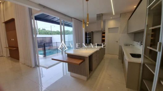 Casa de Condomínio com 3 Quartos à venda, 242m² no Jardim Alvorada, Maringá