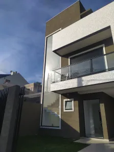 Sobrado com 3 Quartos à venda, 151m² no Xaxim, Curitiba