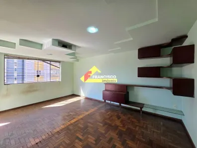 Casa com 3 Quartos à venda, 195m² no Parque Jardim Capitão Silva, Divinópolis