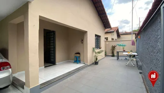 Casa com 4 Quartos à venda, 130m² no Centro, Brumadinho