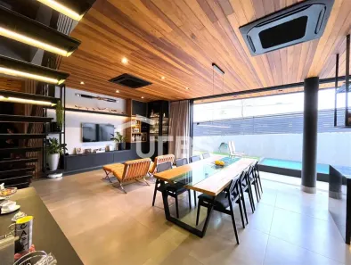 Casa de Condomínio com 5 Quartos à venda, 312m² no Granja Marileusa, Uberlândia