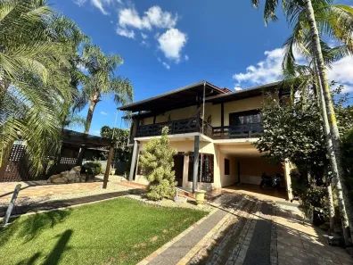 Sobrado com 4 Quartos à venda, 292m² no Nereu Ramos, Jaraguá do Sul