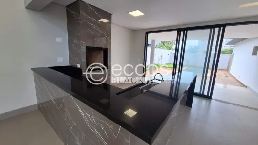 Casa de Condomínio com 3 Quartos à venda, 216m² no Jardim Botânico, Uberlândia