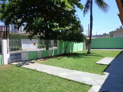 Lote/Terreno à venda, 672m² no Canto do Forte, Praia Grande