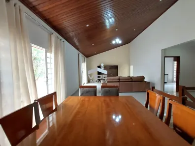 Sobrado com 3 Quartos à venda, 230m² no Loteamento Parque São Martinho, Campinas