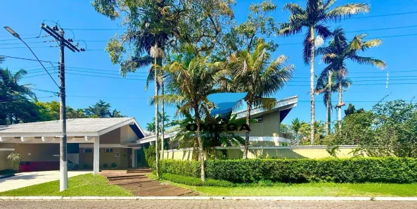 Casa de Condomínio com 9 Quartos à venda, 1600m² no Jardim Acapulco, Guarujá