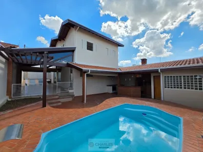 Casa com 4 Quartos à venda, 240m² no Jardim Getúlio Vargas, Mogi Mirim