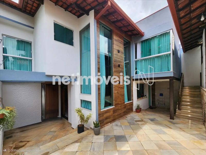 Casa com 3 quartos — Alto Caiçaras, Belo Horizonte