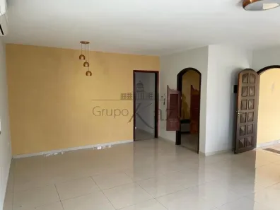 Casa com 3 Quartos à venda, 187m² no Chácaras Rurais Santa Maria, Jacareí