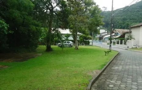 Lote/Terreno à venda, 1435m² no Sambaqui, Florianópolis