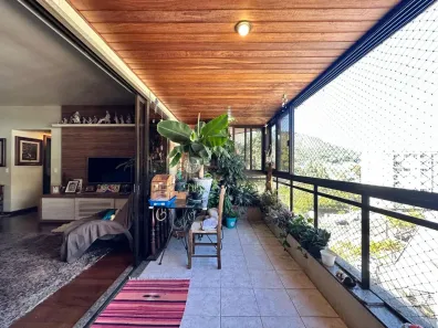 Apartamento com 4 Quartos à venda, 210m² no Agriões, Teresópolis