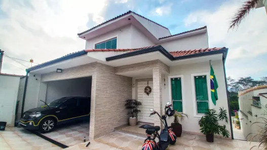 Casa com 4 Quartos à venda, 392m² no Jardim Brasília, Resende