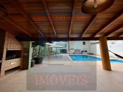 Sobrado com 3 Quartos à venda, 240m² no Vila Brasílio Machado, São Paulo
