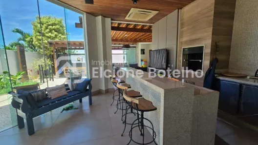 Casa de Condomínio com 5 Quartos à venda, 297m² no Aclimação, Uberlândia