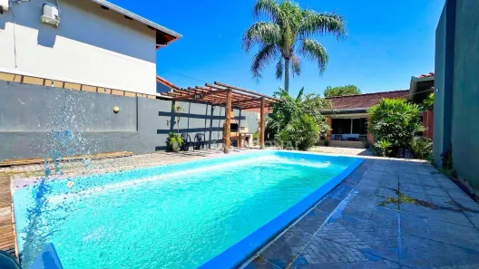 Casa com 4 Quartos à venda, 142m² no Brejatuba, Guaratuba