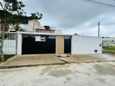 Casa com 3 Quartos à venda, 118m² no Lagoa, Macaé