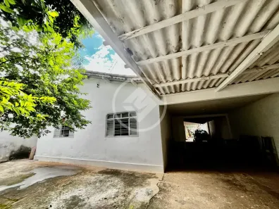 Casa com 5 Quartos à venda, 207m² no Jardim América, Goiânia