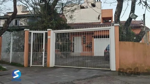 Casa com 4 Quartos à venda, 282m² no Vila Assunção, Porto Alegre