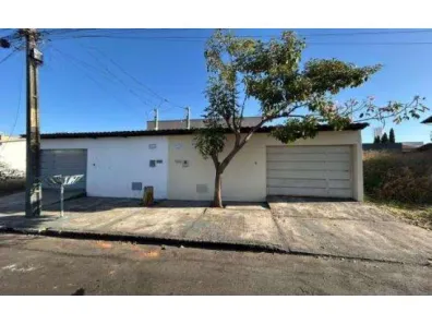 Casa de Condomínio com 2 Quartos à venda, 80m² no Residencial Aquários II, Goiânia