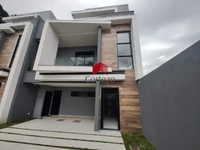 Sobrado com 3 Quartos à venda, 204m² no Xaxim, Curitiba